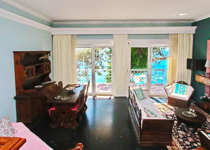 Everlasting Sea PalaiónTsiflíkion